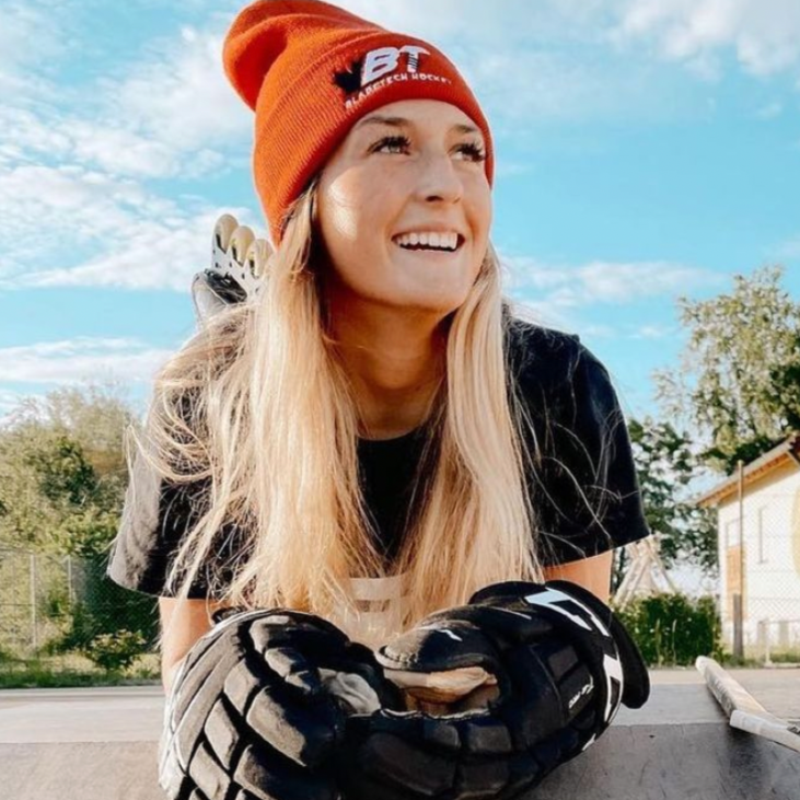 Toque (Beanie) - Red