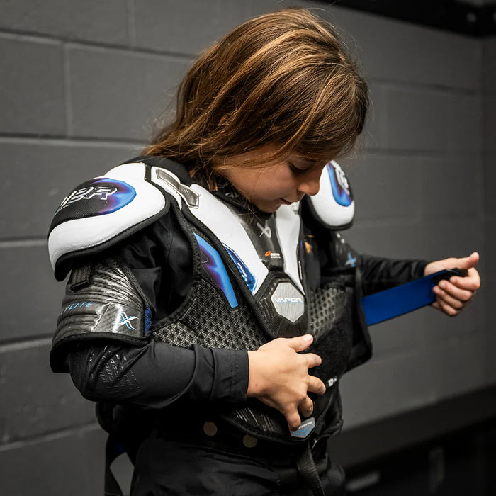 S25 Bauer Vapor Flylite Shoulder Pad - JR